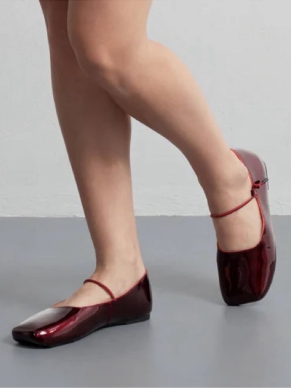 EMPRESS SQUARE TOE FLAT IN RED PATENT SHINY LEATHER women’s size EU 42 US 11 EUC
